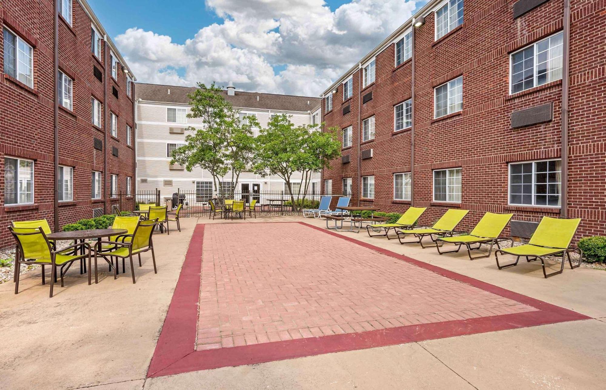 Extended Stay America Suites - Cincinnati - Blue Ash - Reed Hartman Exterior photo